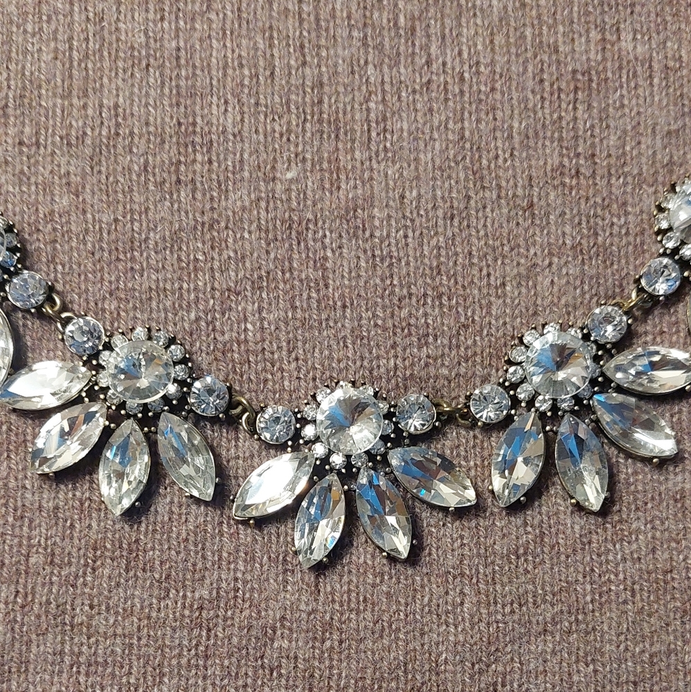 Necklace - Picture 2 of 3